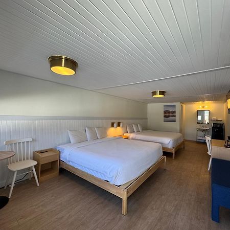 Maple Leaf Inn לייק פלאסיד מראה חיצוני תמונה